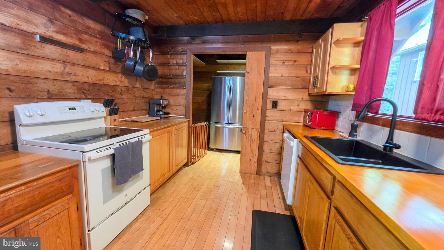 3548 Ridge Road photo 23