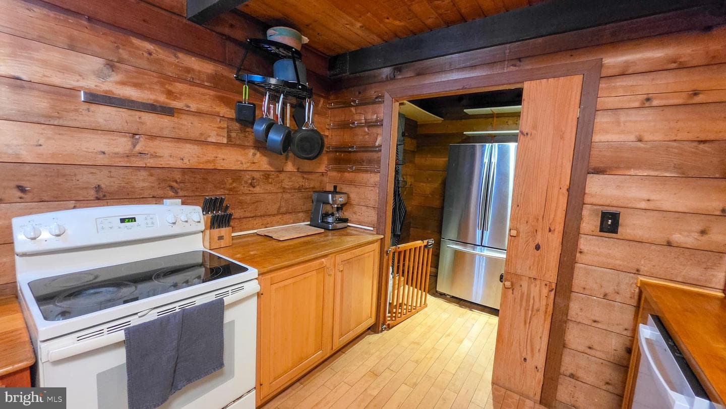 3548 Ridge Road photo 27