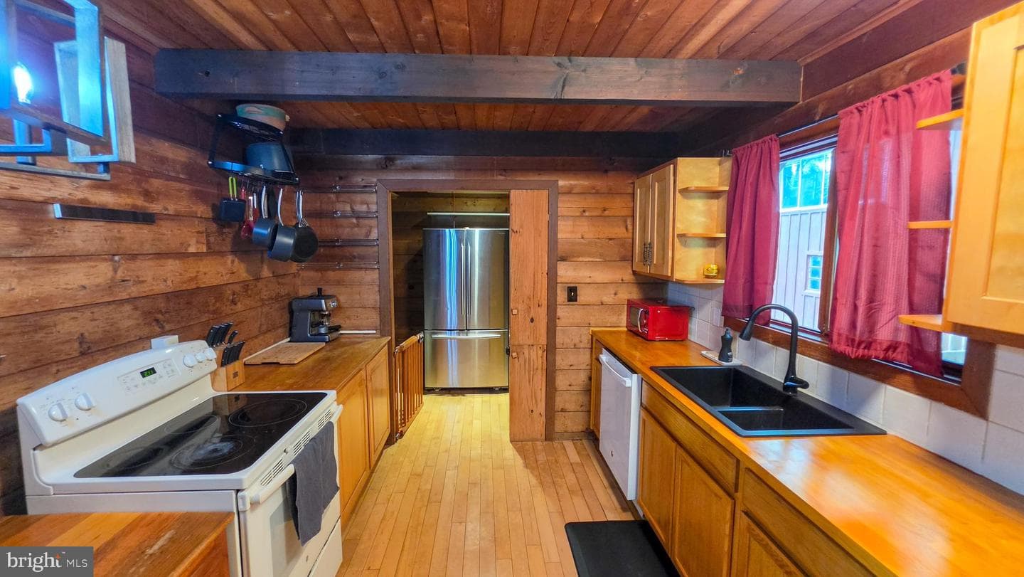 3548 Ridge Road photo 28