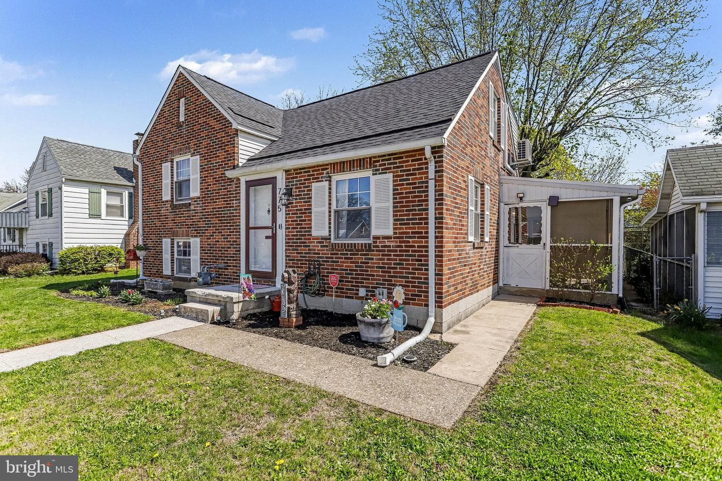 775 Carl Street photo 4