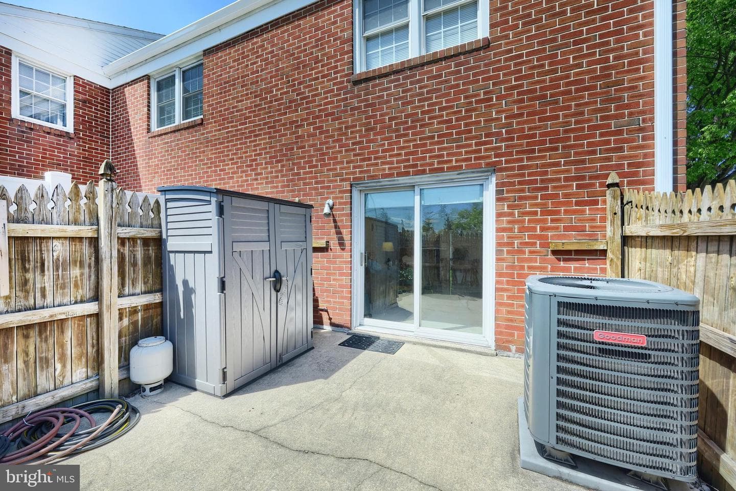 1600 Devers Road photo 7