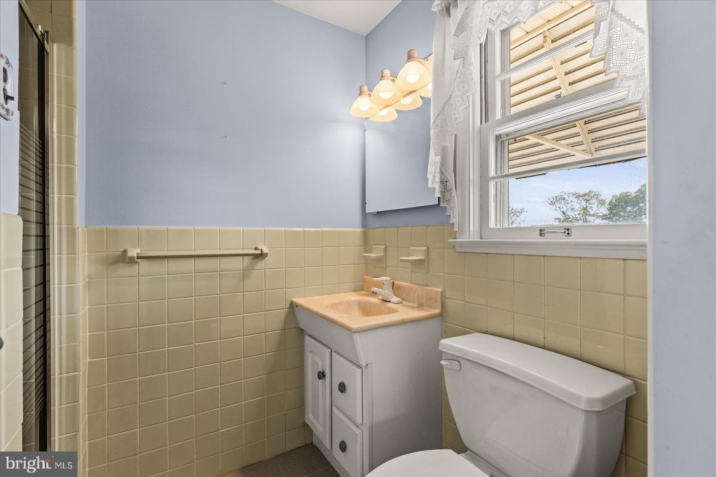 1445 Chapel Drive photo 16