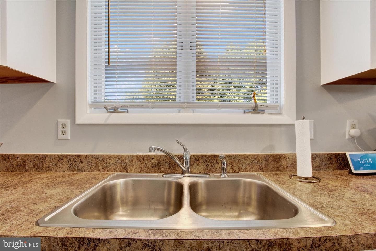 200 Greenleaf Road photo 14