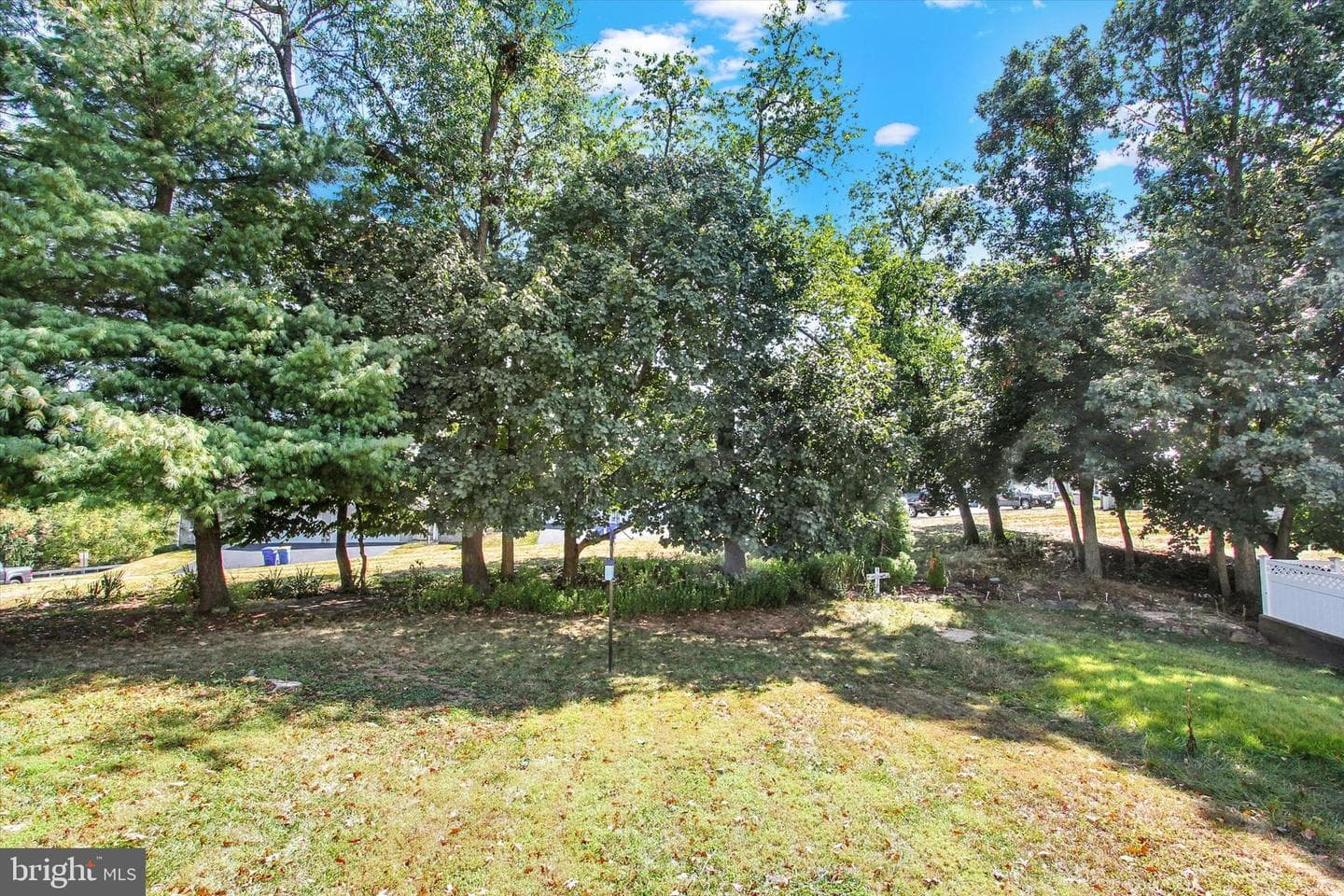 200 Greenleaf Road photo 24