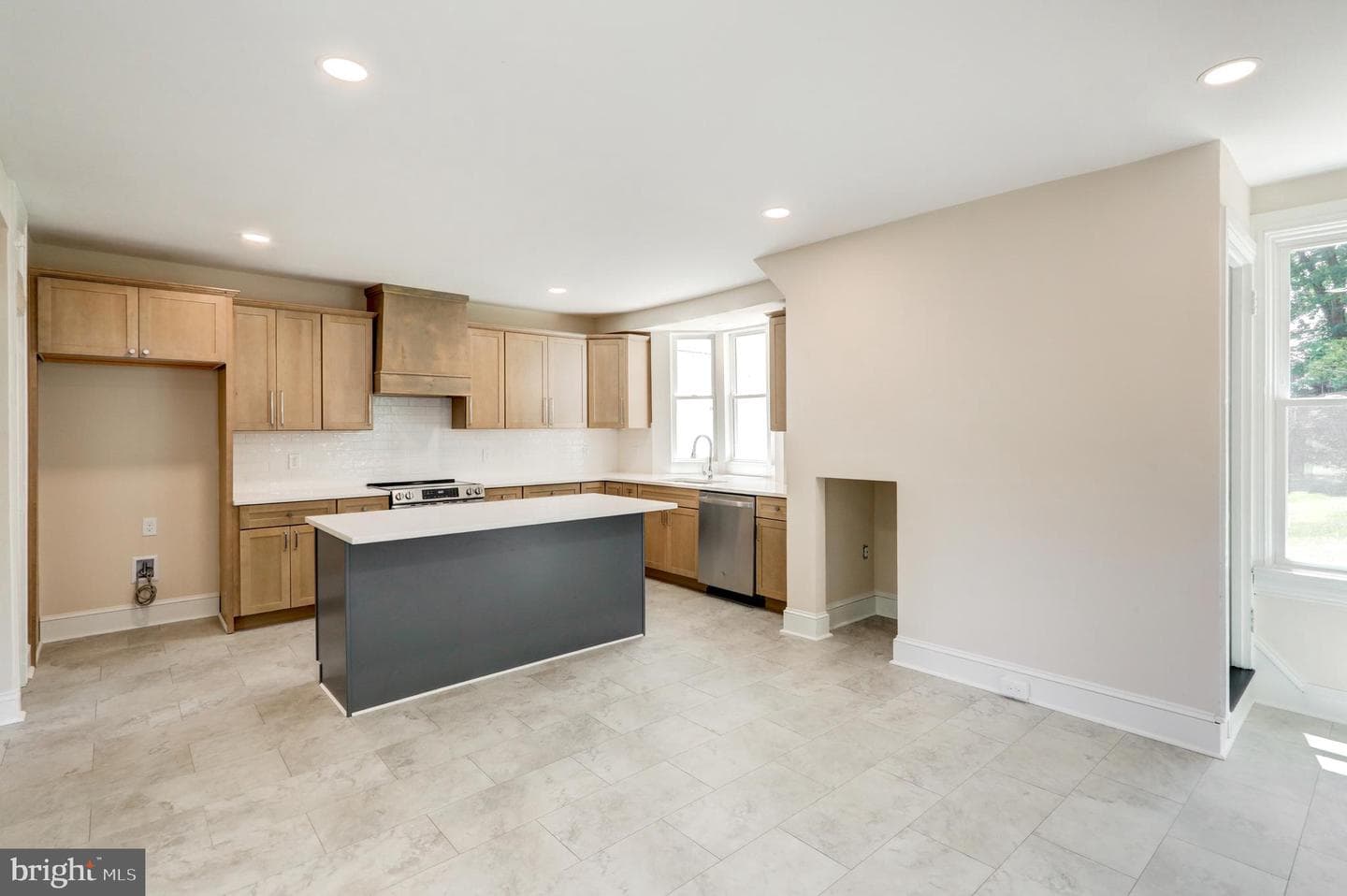 2 N Landvale Street photo 11