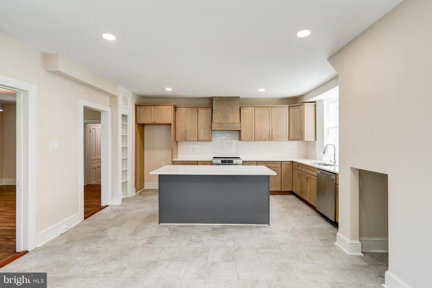 2 N Landvale Street photo 12