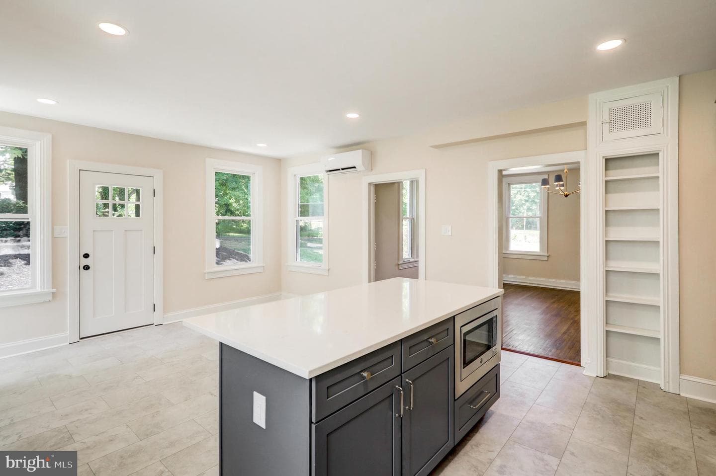 2 N Landvale Street photo 17