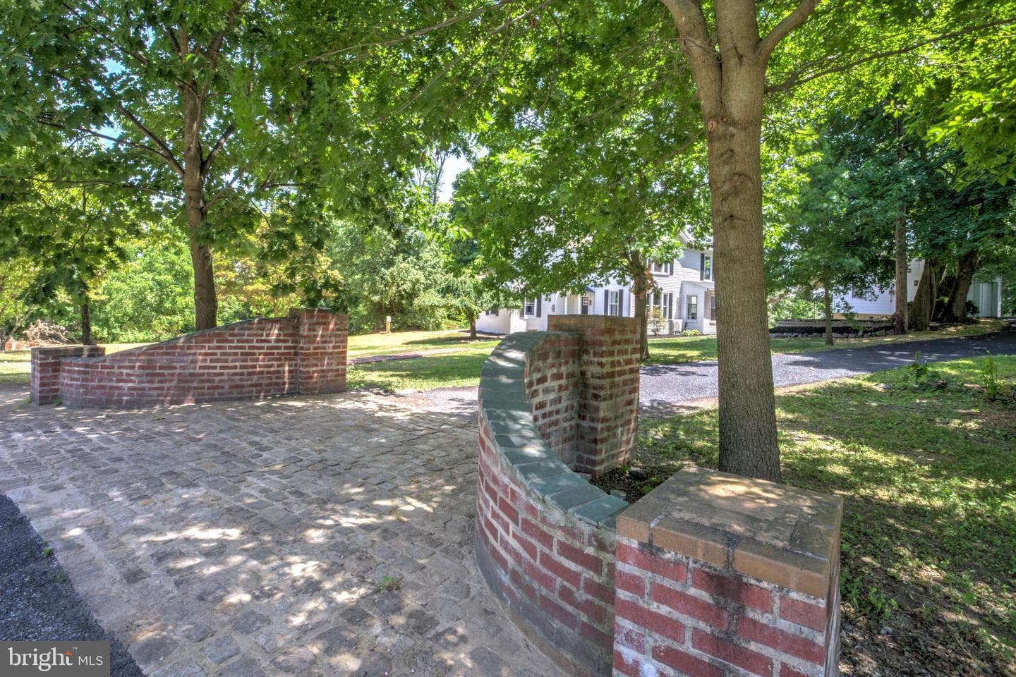 2 N Landvale Street photo 3