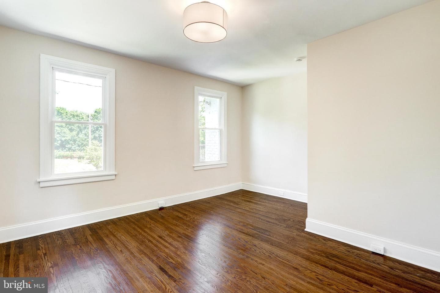 2 N Landvale Street photo 34