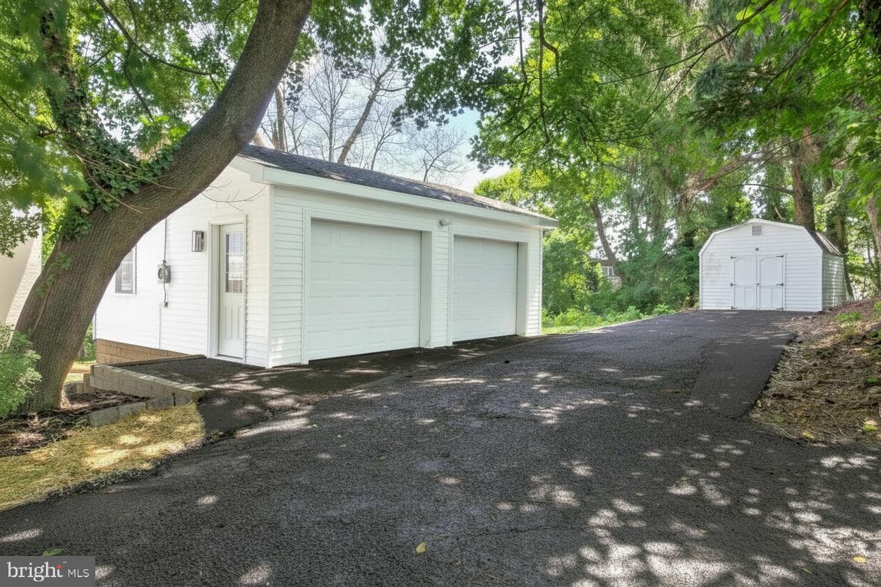 2 N Landvale Street photo 4