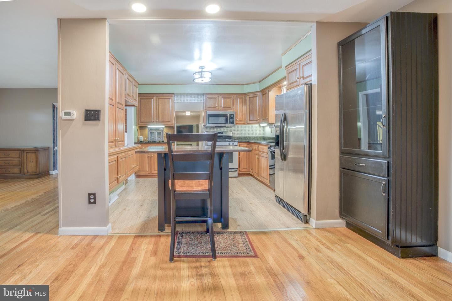 420 Cortleigh Drive photo 18