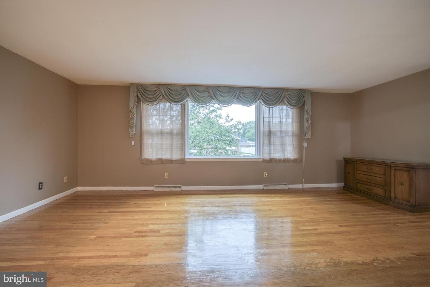 420 Cortleigh Drive photo 19