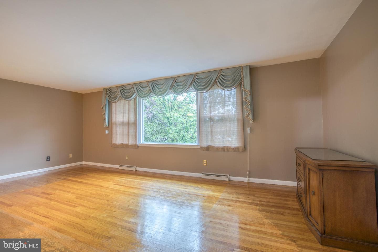 420 Cortleigh Drive photo 20