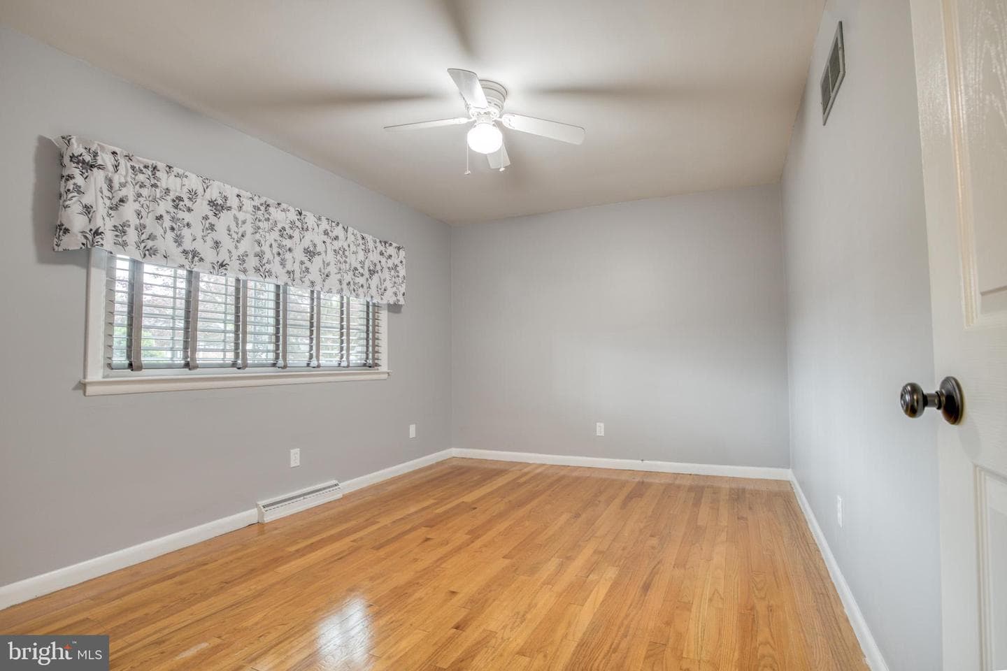420 Cortleigh Drive photo 21