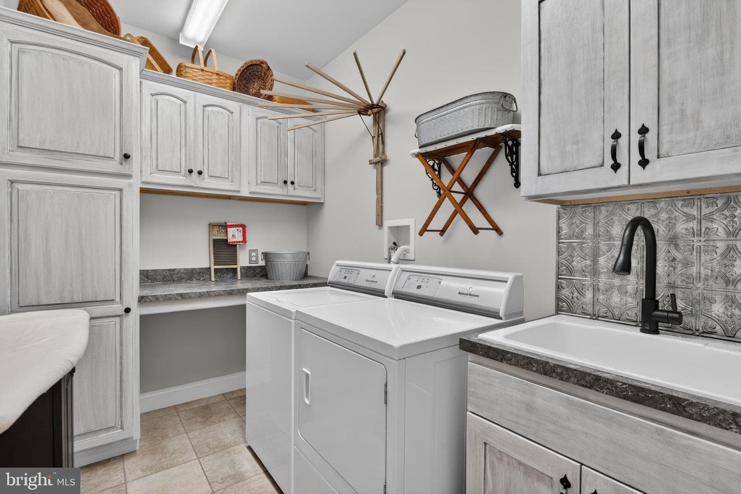 2510 Donlenik Drive photo 26