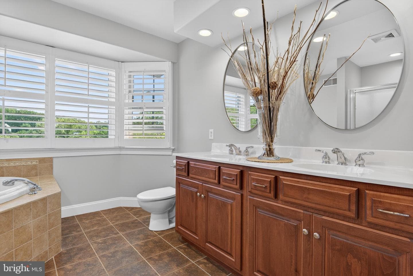 2510 Donlenik Drive photo 32