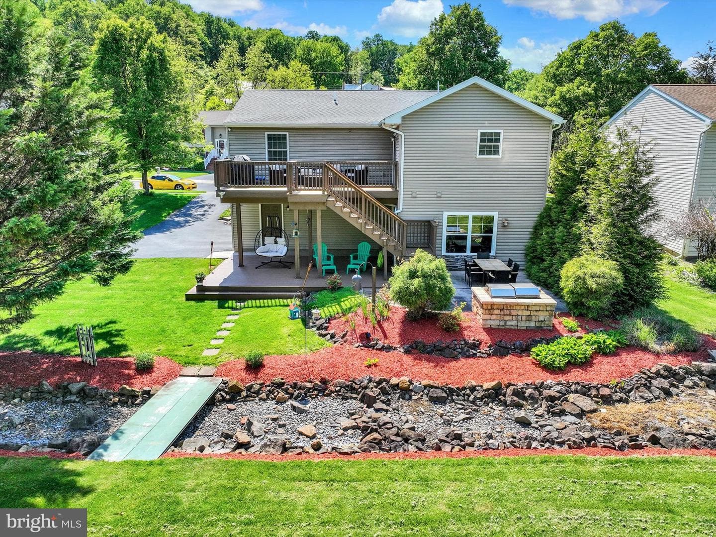 315 Iroquois Trail photo 2