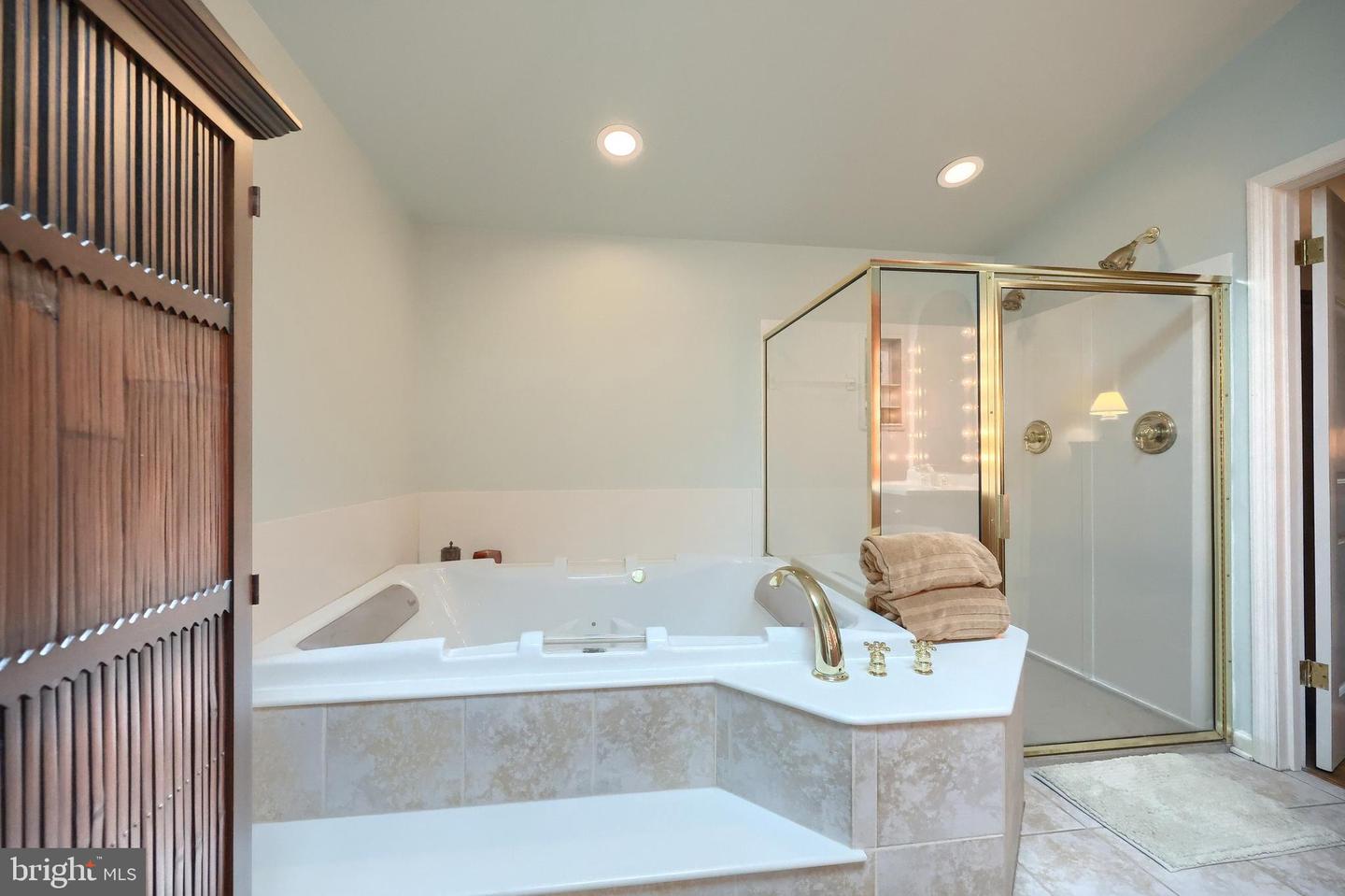 3220 Round Hill Road photo 36