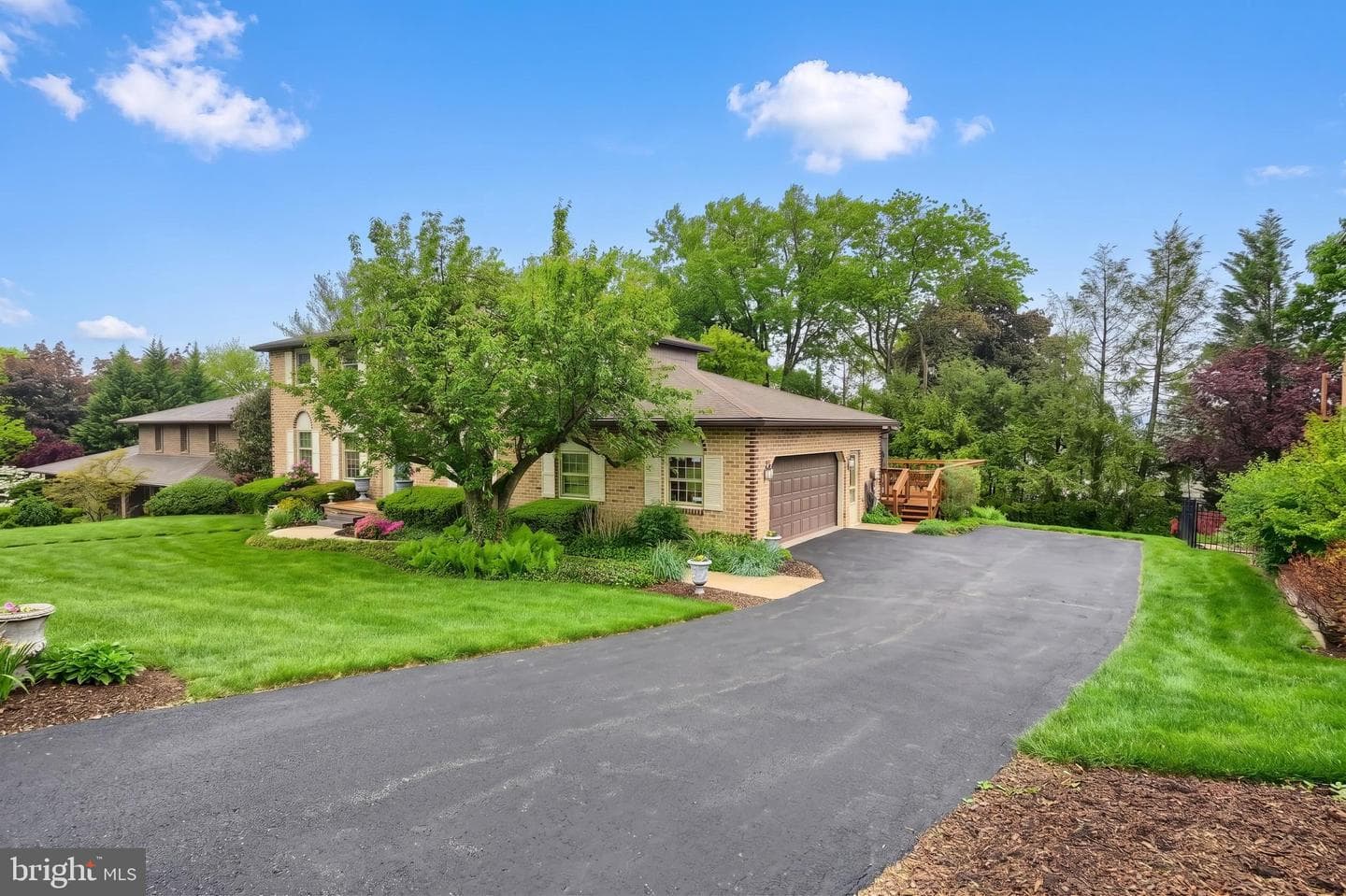 3220 Round Hill Road photo 5