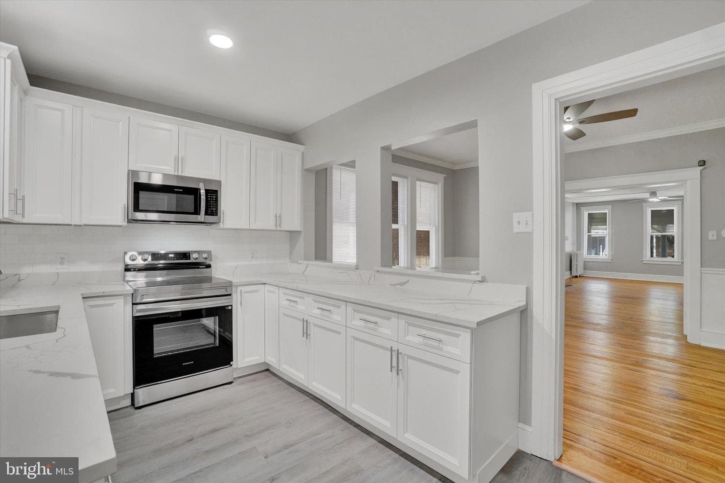 704 Madison Avenue photo 10