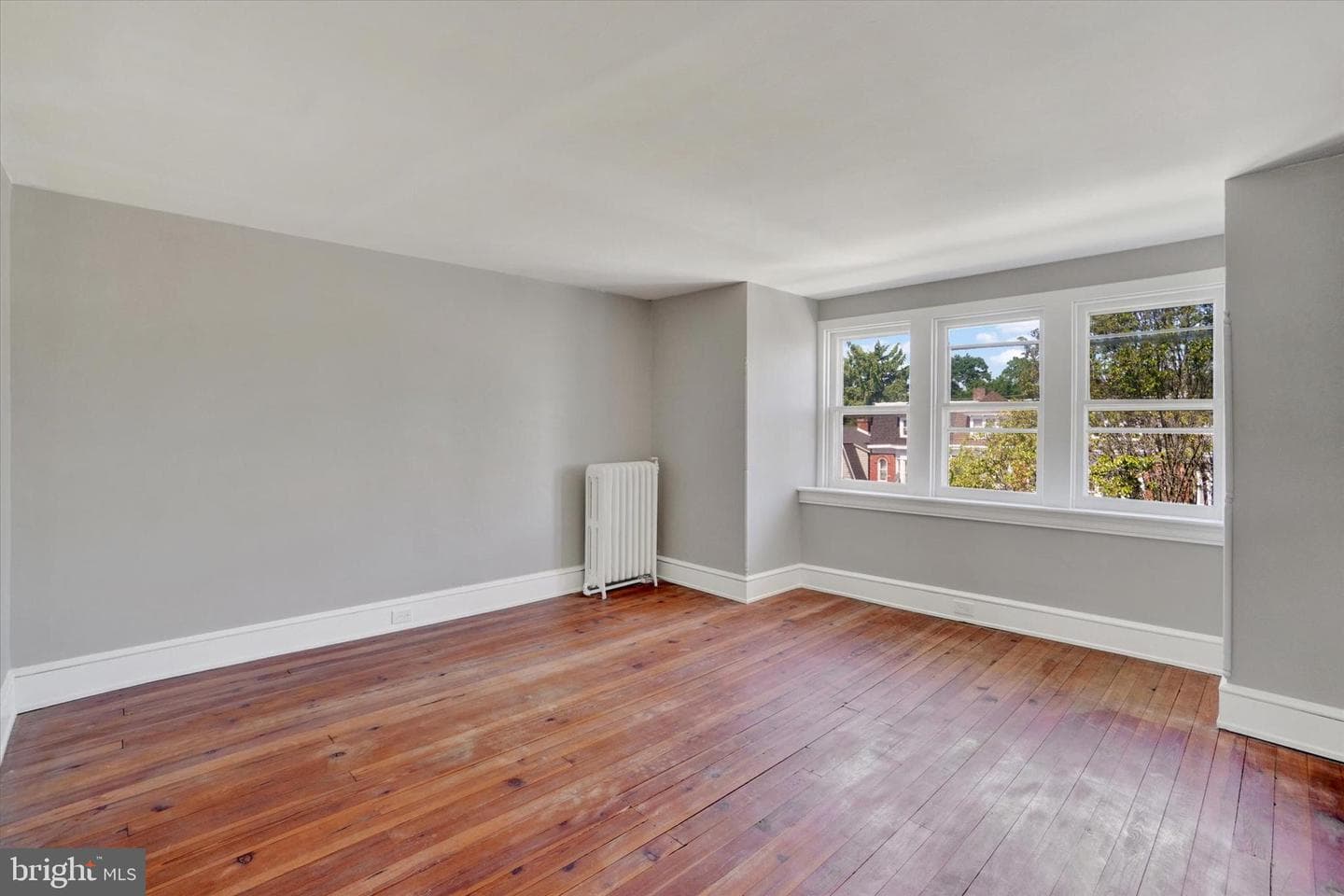 704 Madison Avenue photo 17