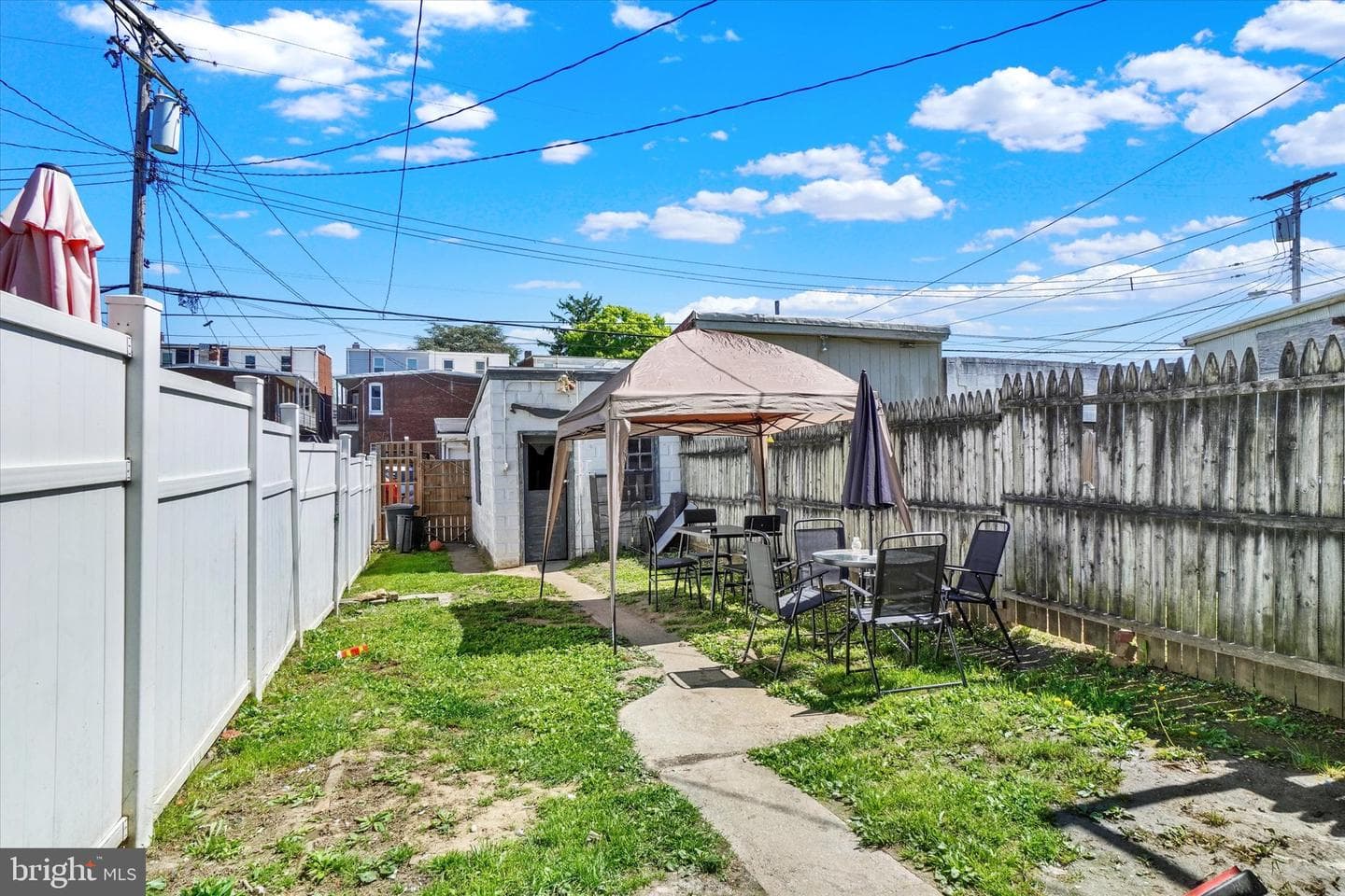 607 N Hartley Street photo 22