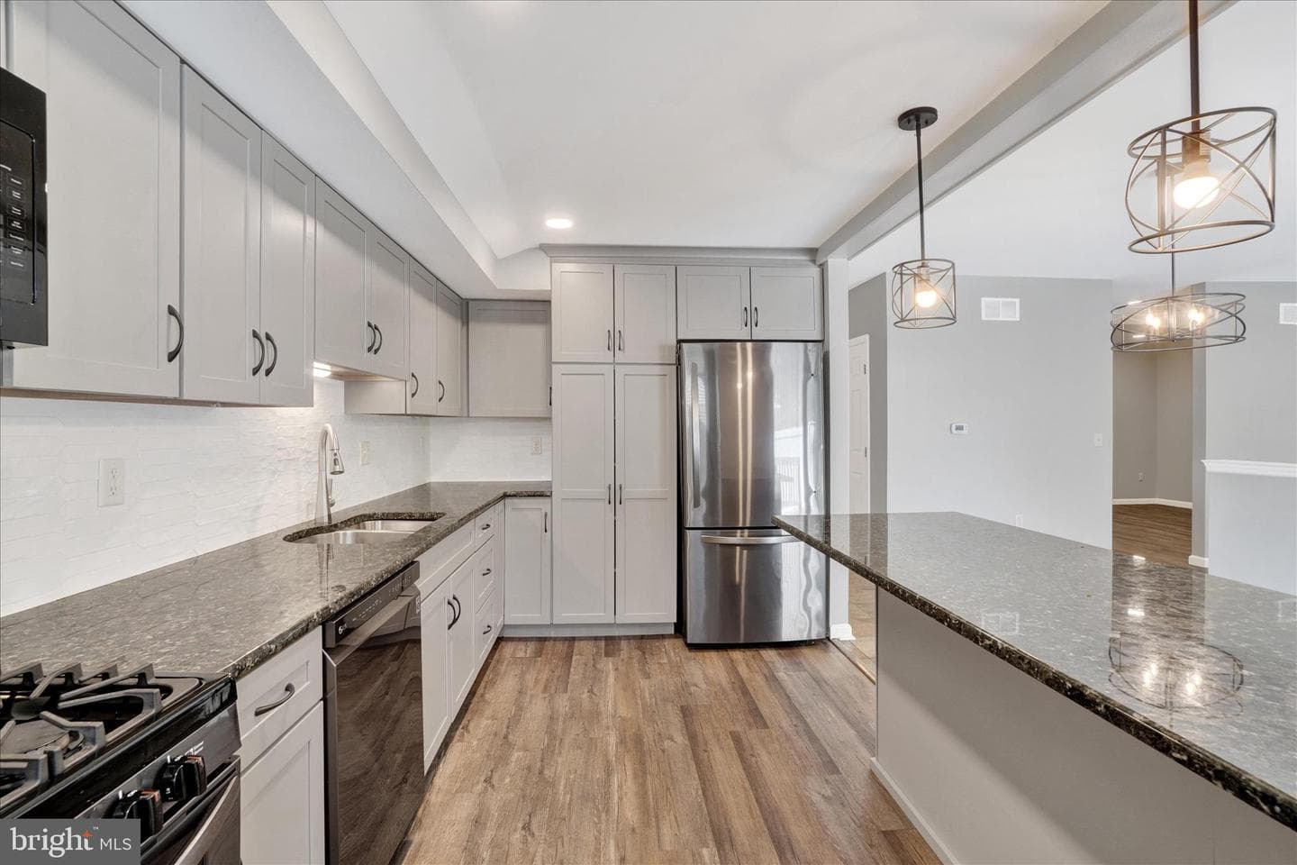 1542 Bonbar Road photo 13