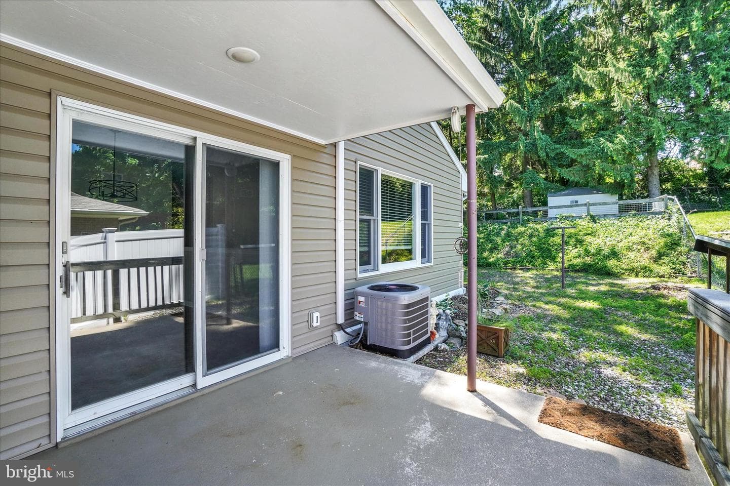 1542 Bonbar Road photo 25