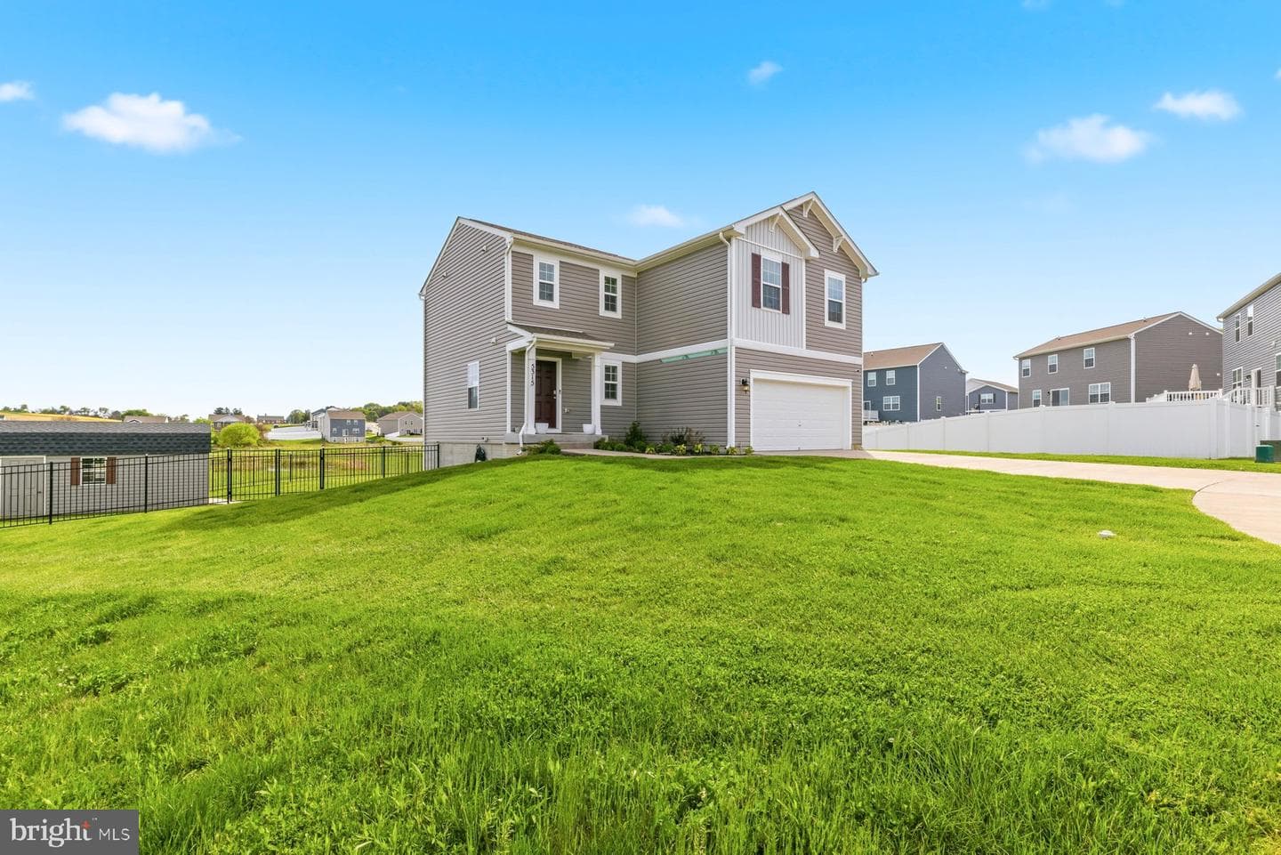 5315 Valley View Road, Spring Grove