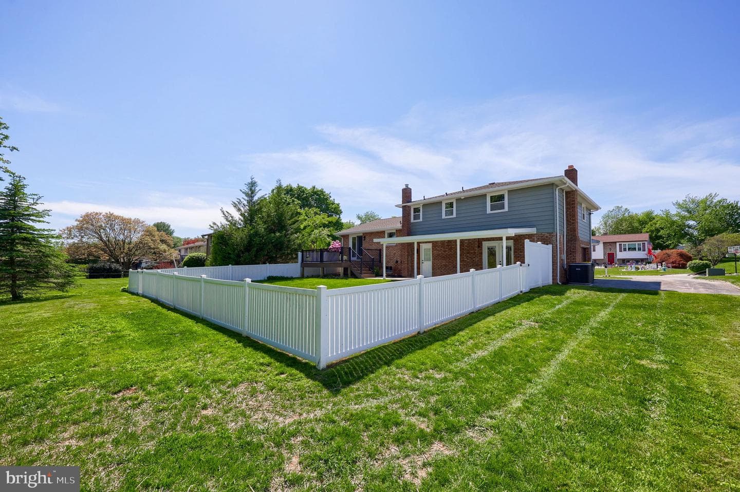 250 Nollyn Drive photo 34