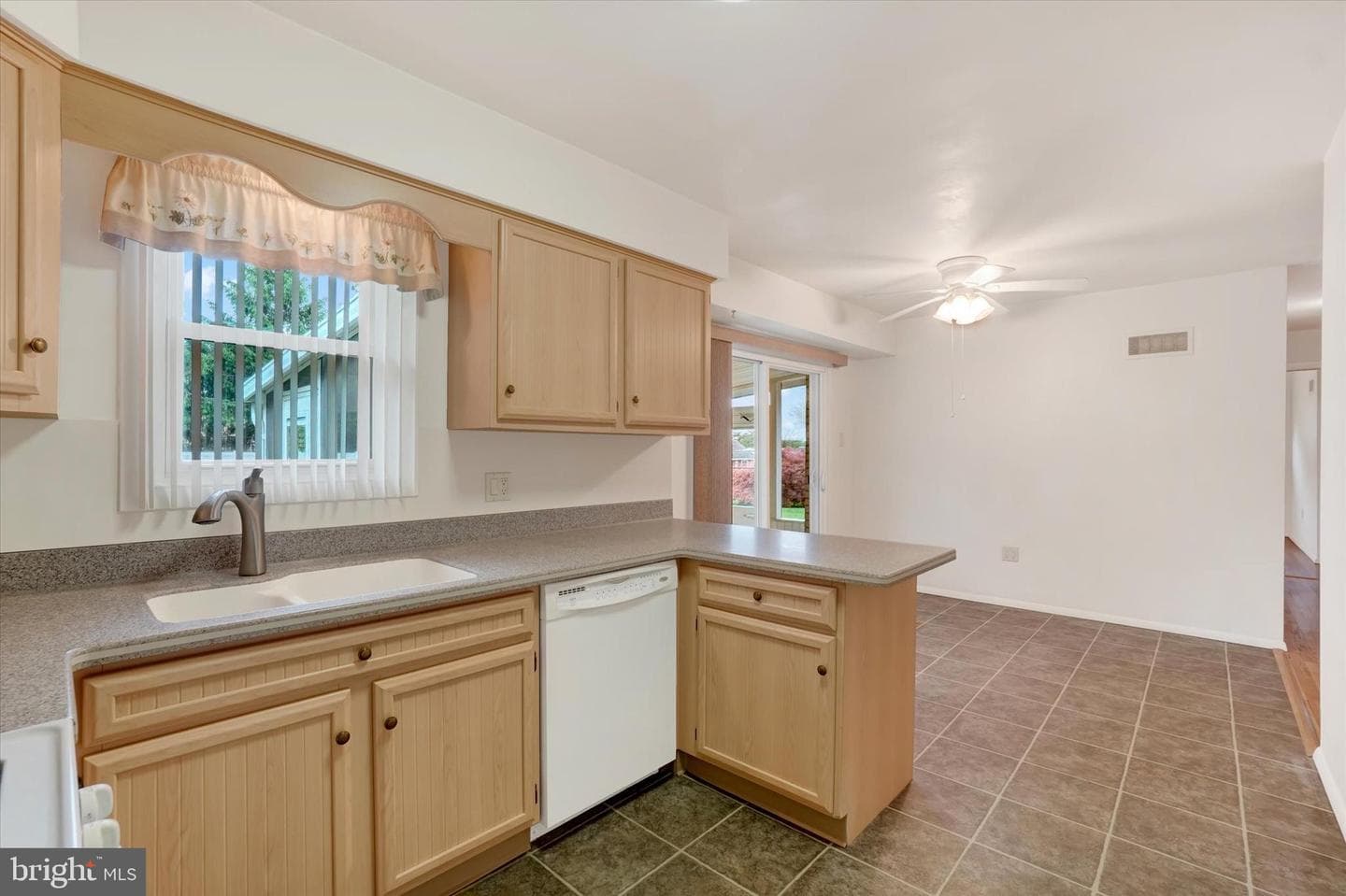 2238 Cedar Road photo 10