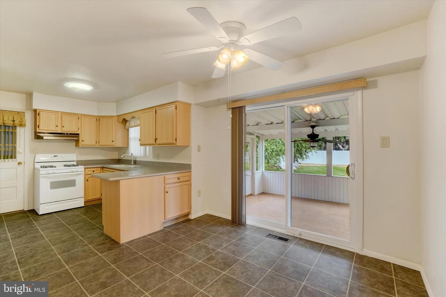 2238 Cedar Road photo 7