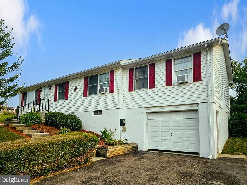 20 Rickey Drive photo 1