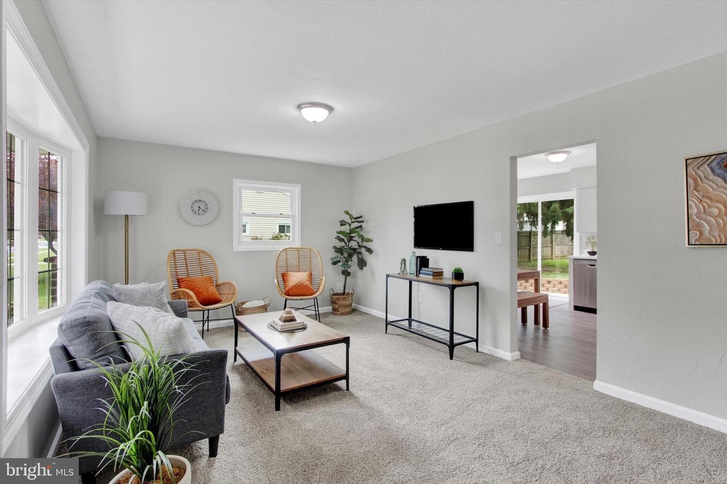3837 Oakleigh Drive photo 4