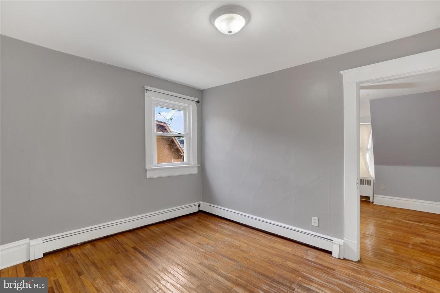 120 E Jackson Street photo 15