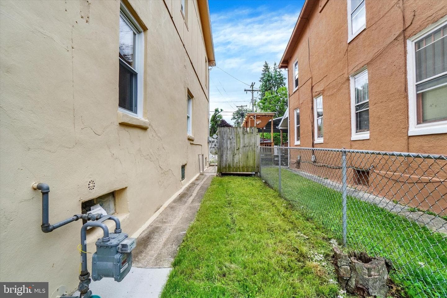 120 E Jackson Street photo 28