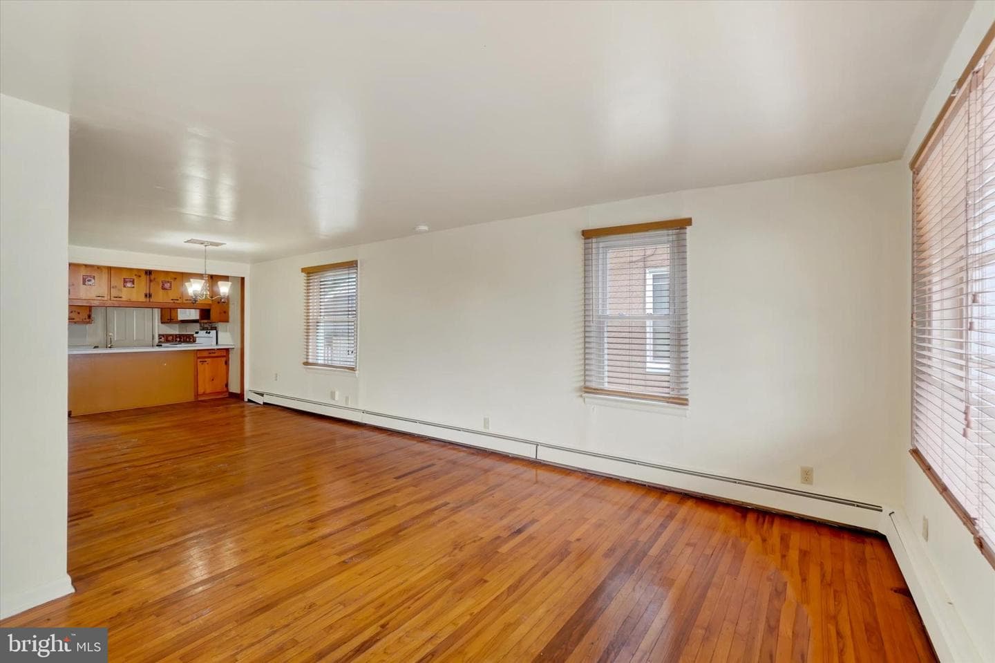 120 E Jackson Street photo 4