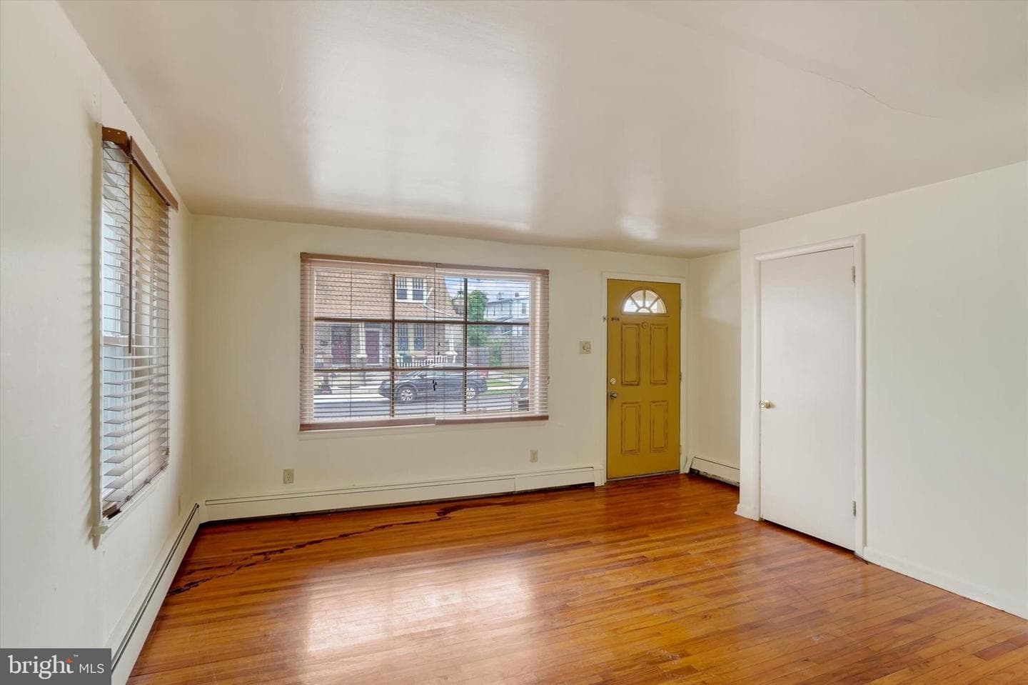 120 E Jackson Street photo 5