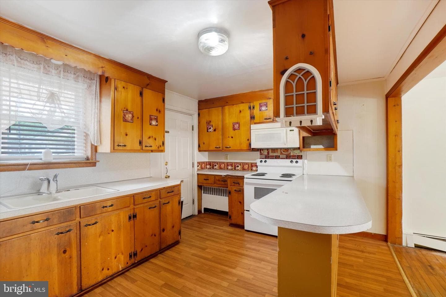 120 E Jackson Street photo 7