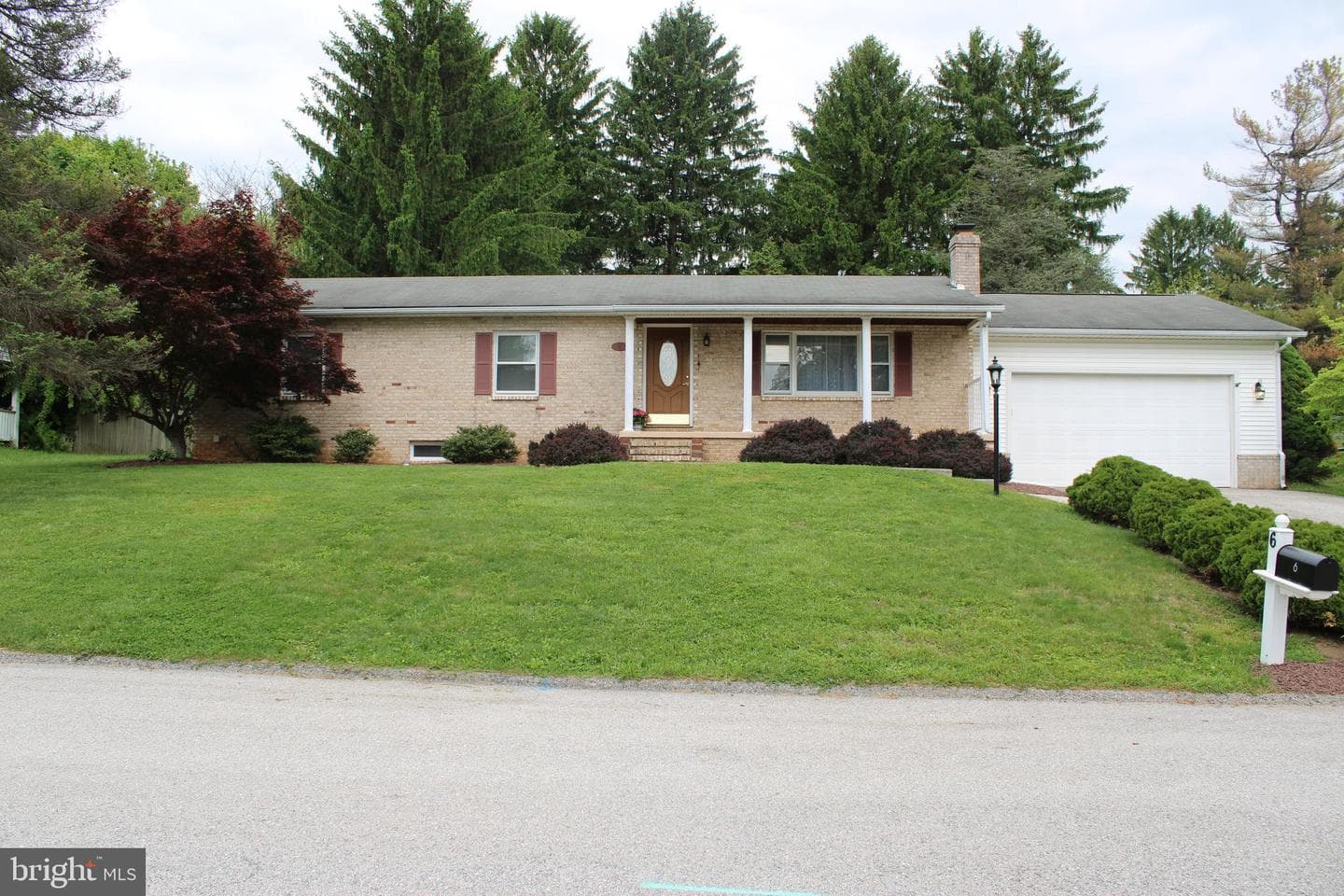 6 Barelyn Drive photo 2