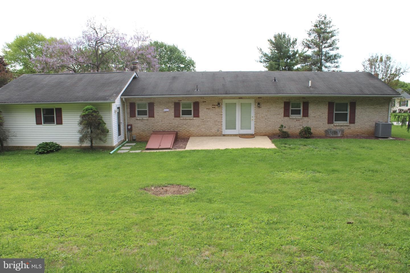 6 Barelyn Drive photo 4