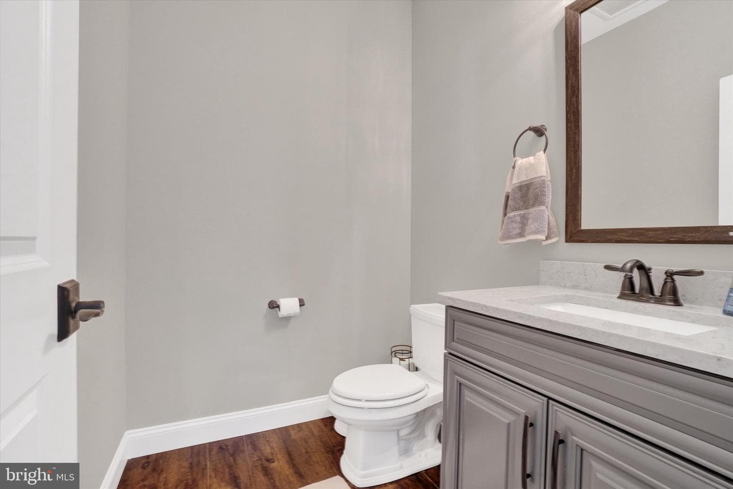 411 Peggy Lane photo 12