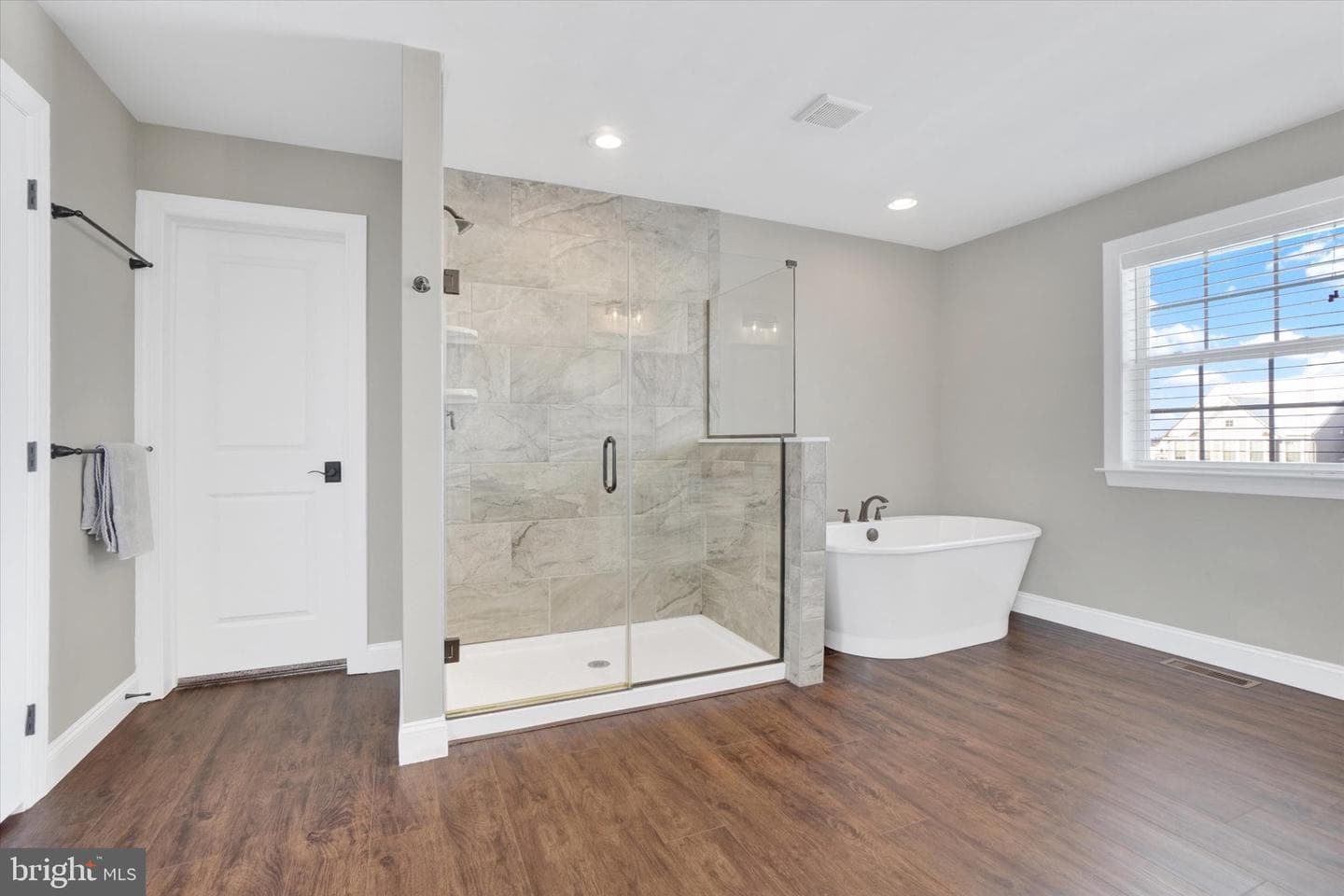 411 Peggy Lane photo 23