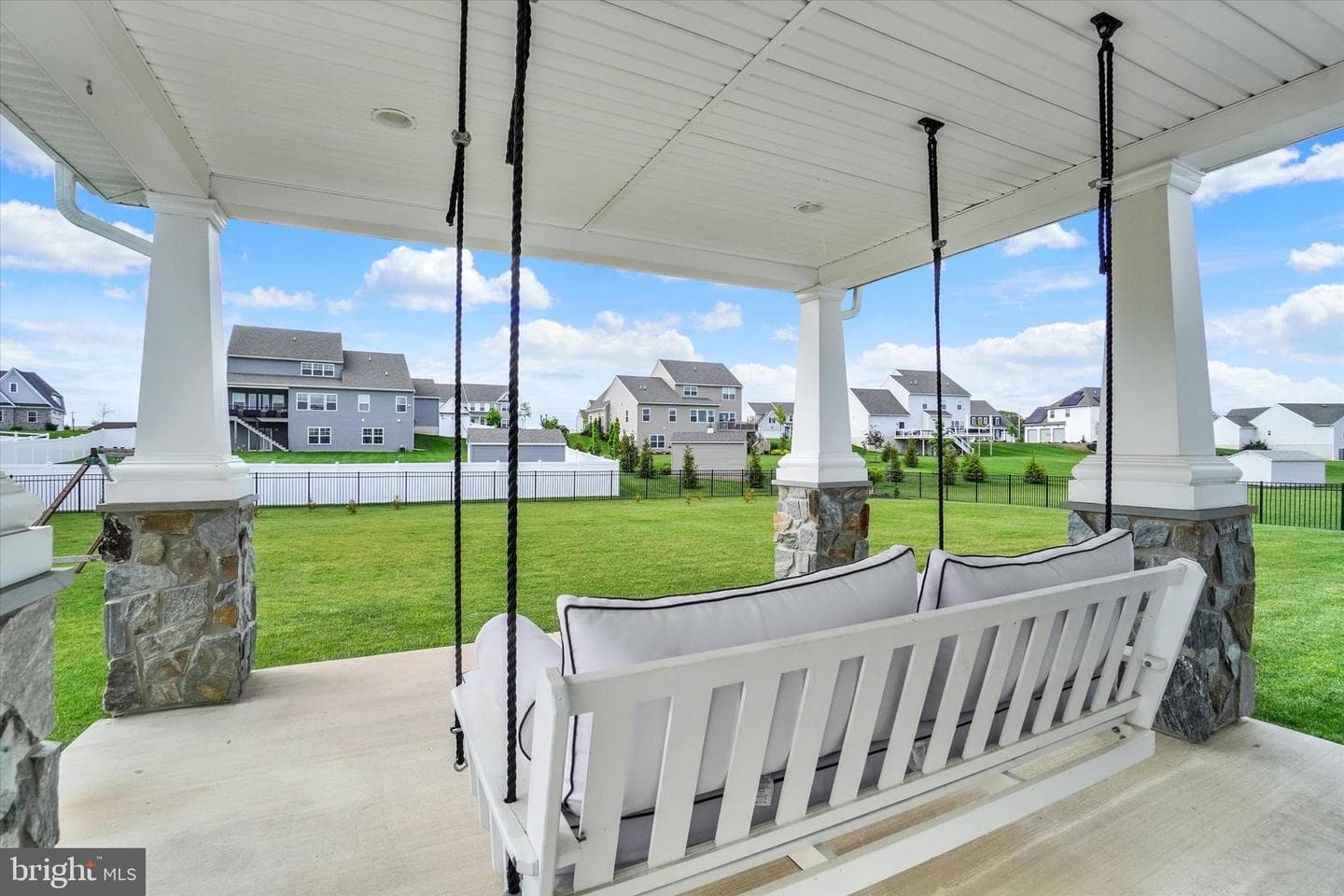 411 Peggy Lane photo 25