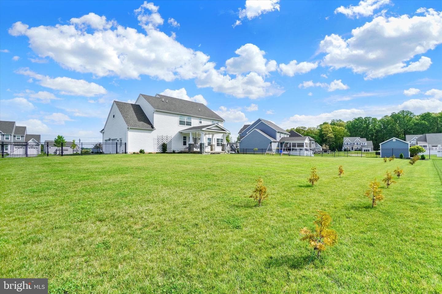 411 Peggy Lane photo 27