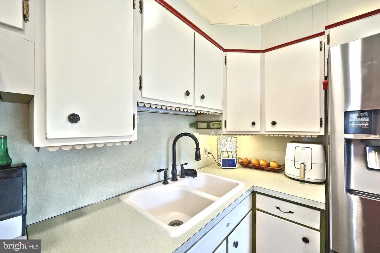 39 Cottage Avenue photo 13