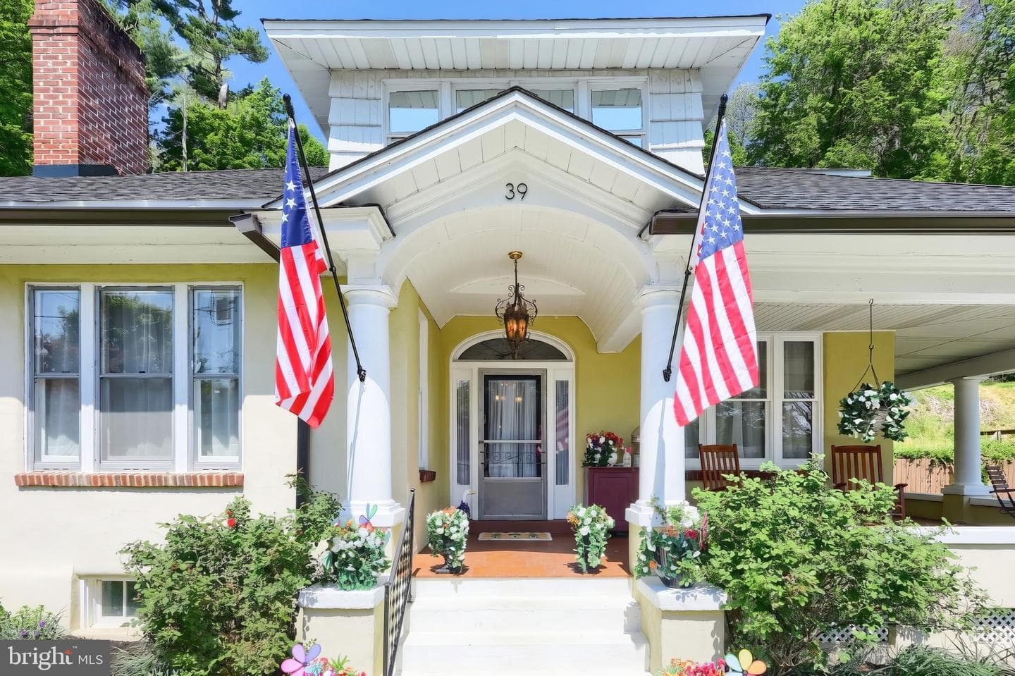 39 Cottage Avenue photo 2