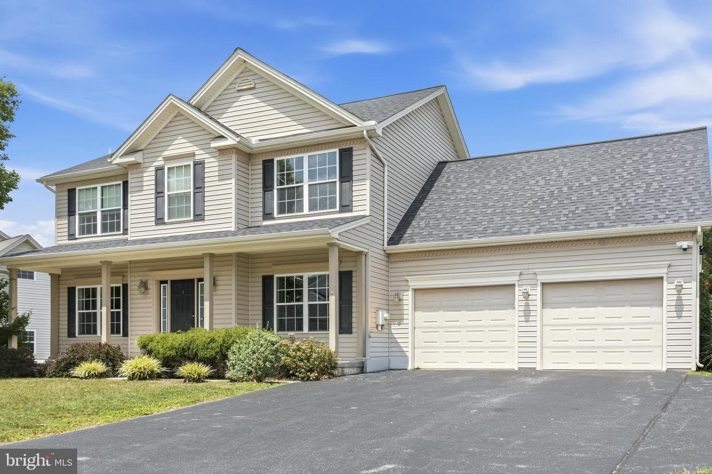 1325 Saddleback Road, York