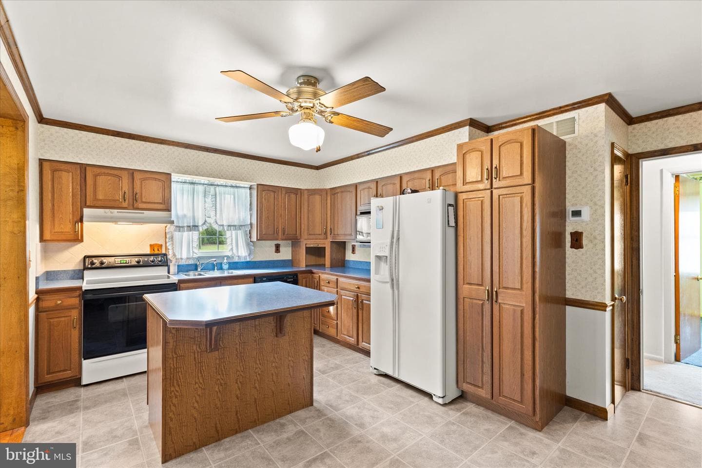 2312 Church Road photo 9