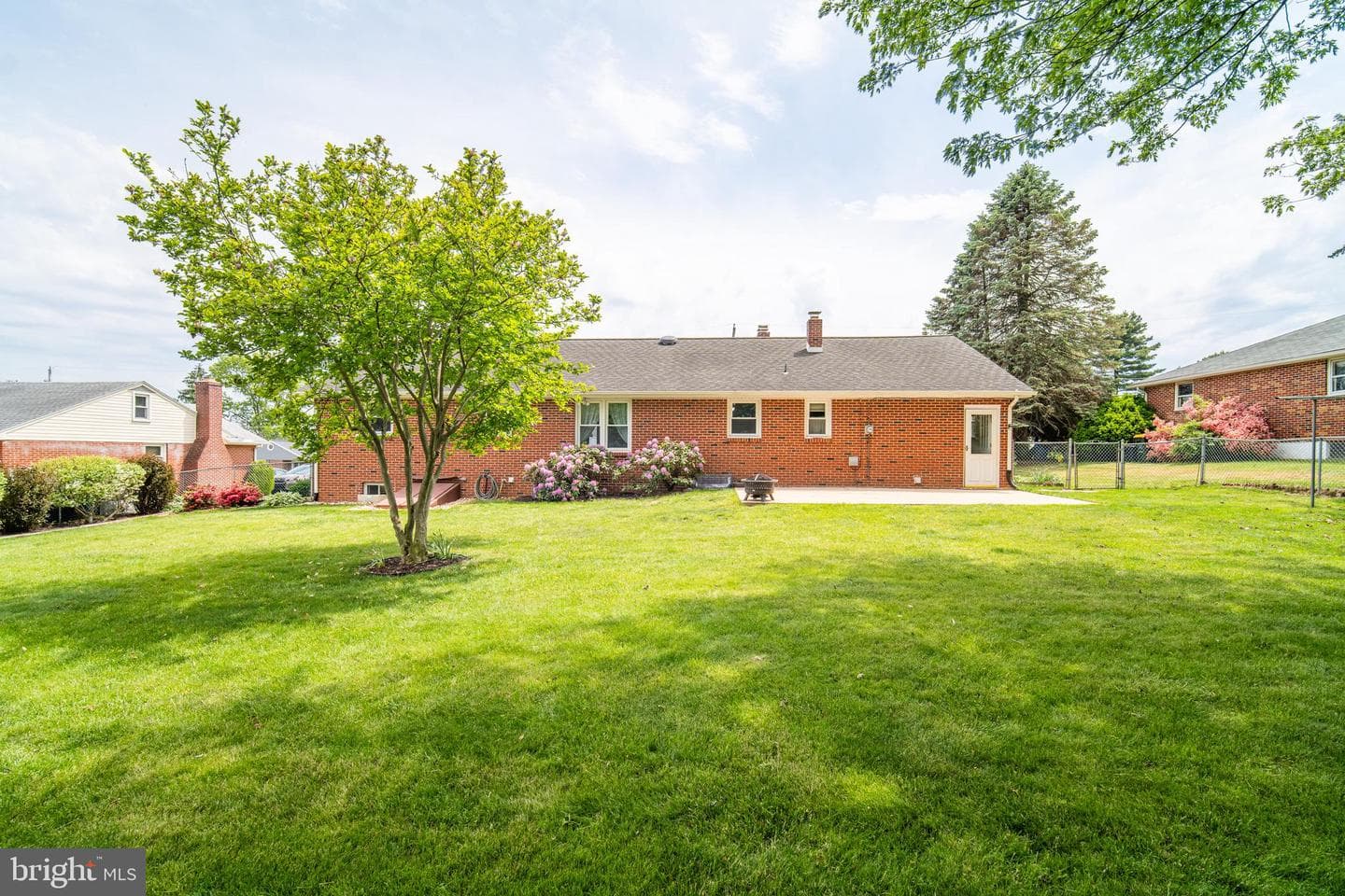 119 E Clearview Drive photo 2